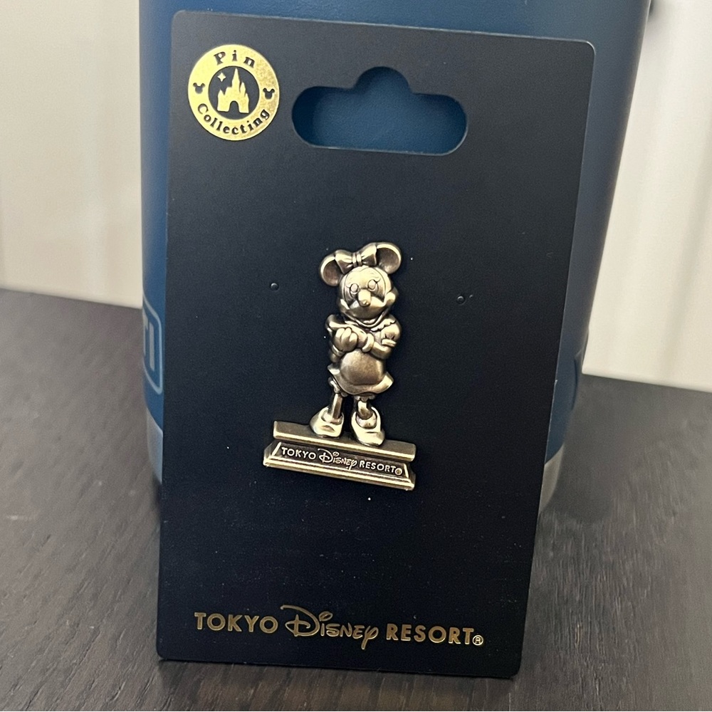 Tokyo Disney Resort Minnie Mouse Pin